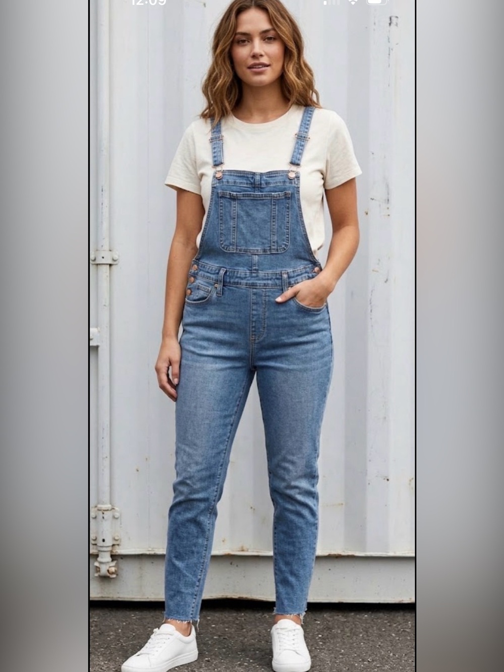Universal Thread Light Blue Denim Women's Overalls size 0/25R